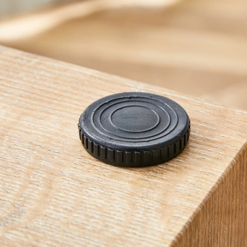 Elevate Your Living Space With This Square Modern MDF Coffee Table That Showcases Smooth, Light Wood Color Texture Patterns. It Is Characterized By Stylish Design.15.7x15.7x15.7